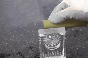 flexis-cv-sheet-ye400-application-glass_preview.jpg