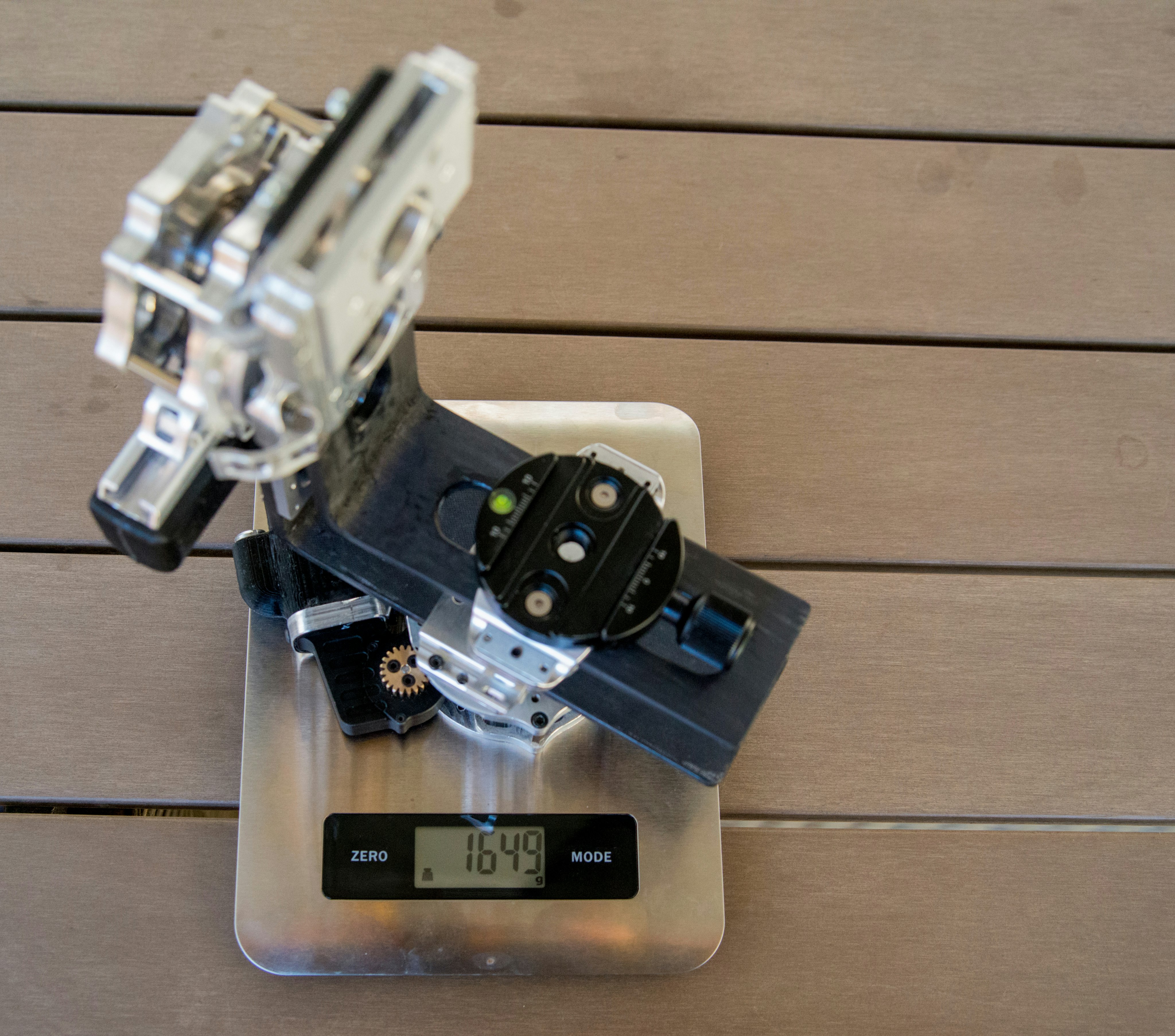 tilt-pan-prototype-weight-002.jpeg