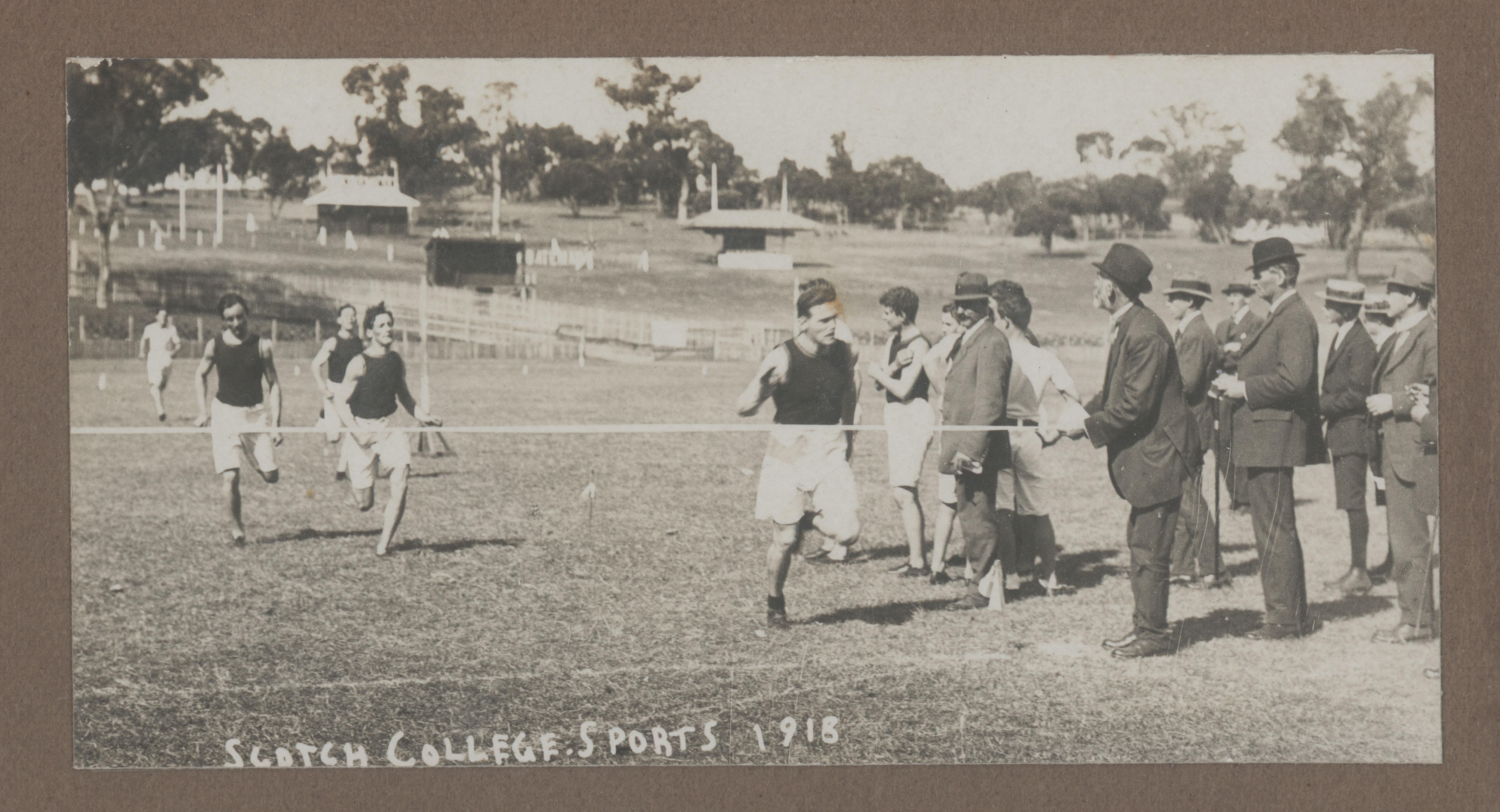 two_8b_5x9.4-geoffrey-maxwell-scotch-college-sports-1918.jpg