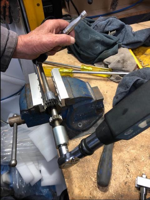 clutch-tool.jpg