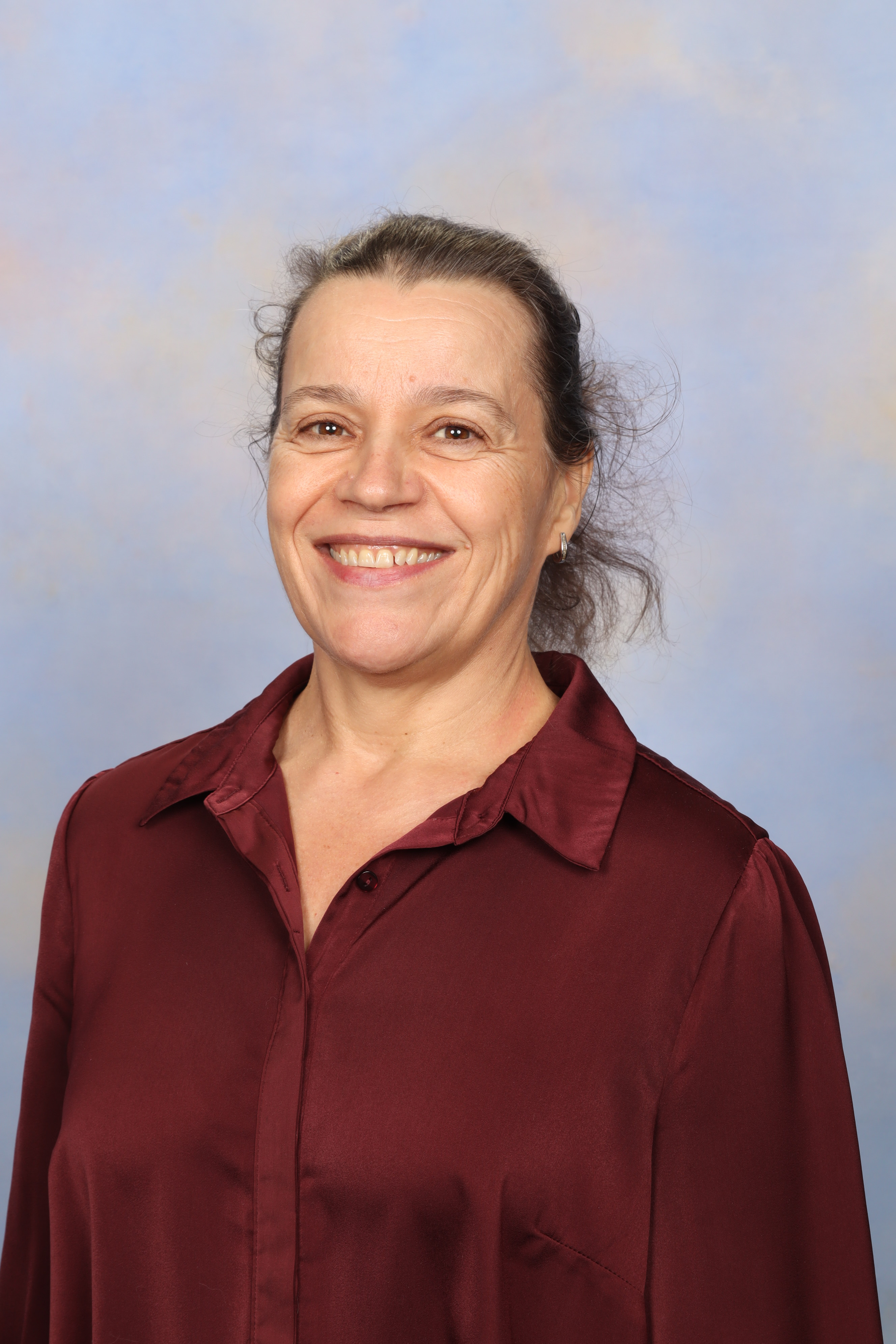 Mrs Estelle Cuperus