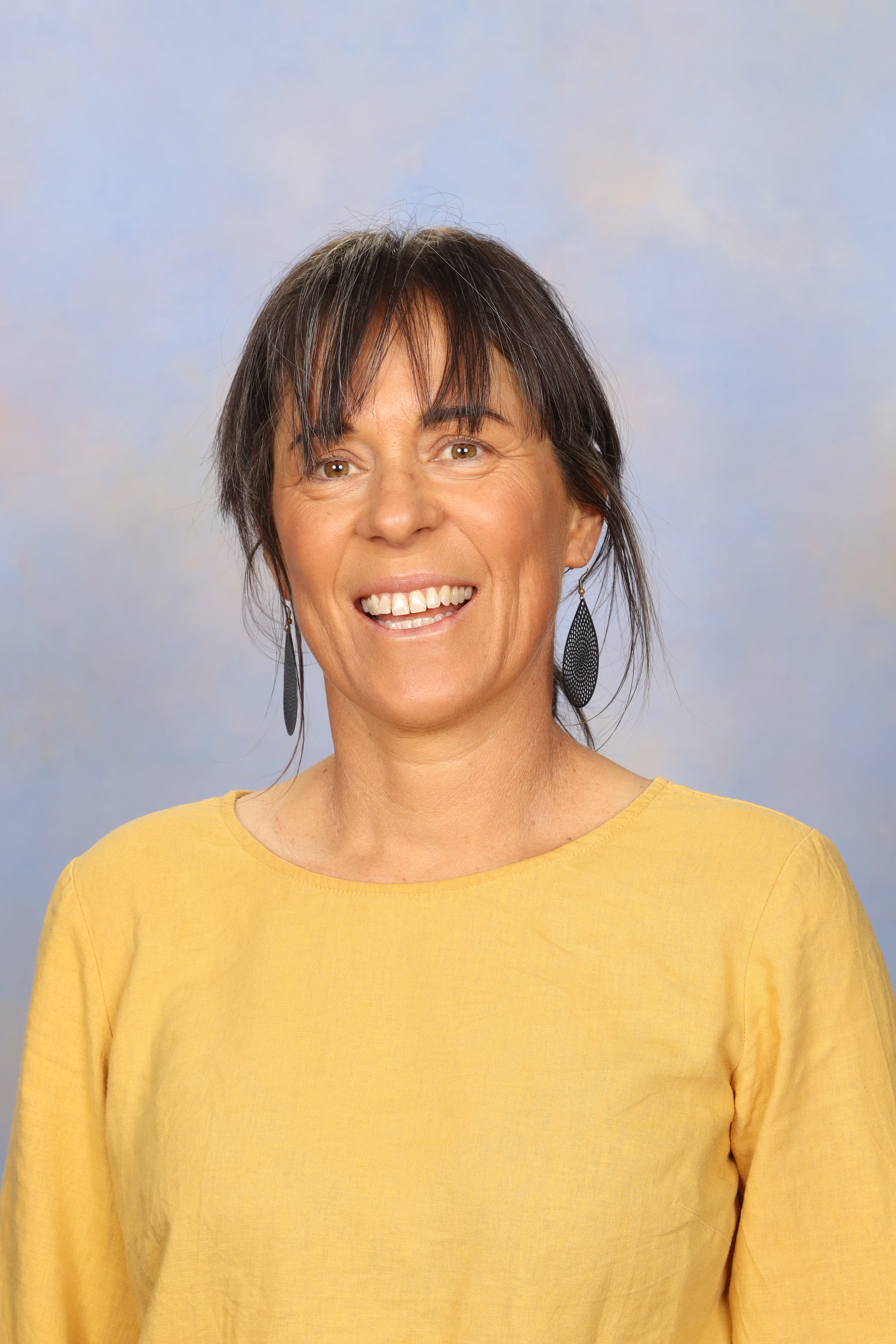 Mrs Nicola Jones